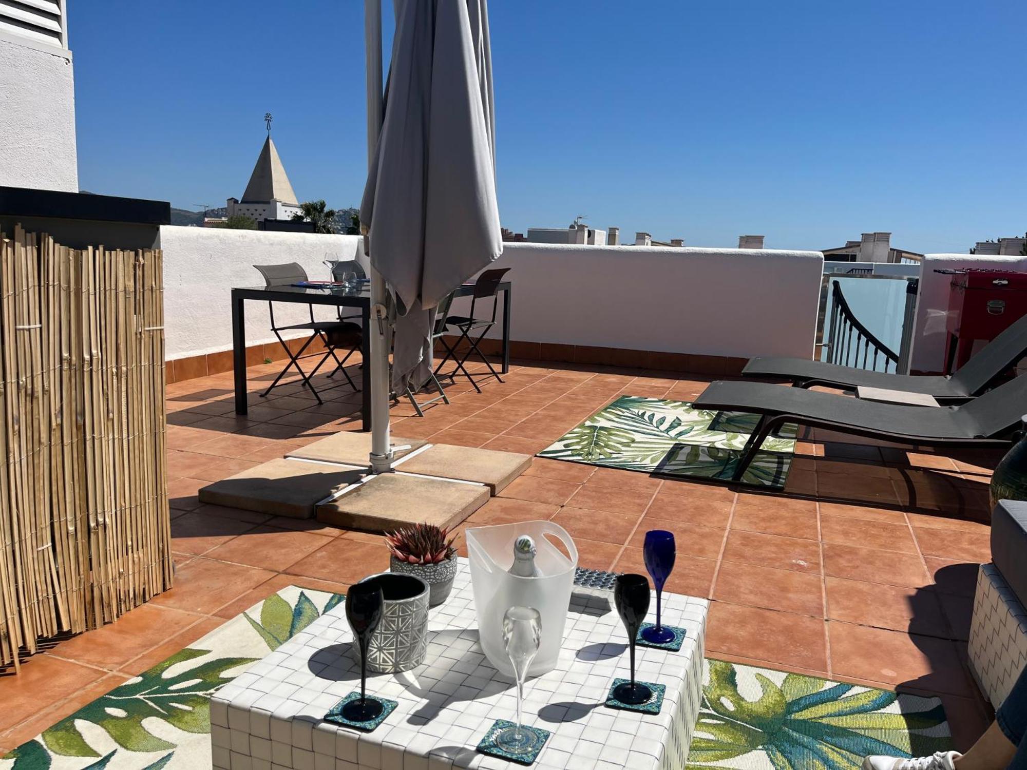 Appartement Avec Terrasse Sur Le Toit Vue Mer Roses Exteriér fotografie
